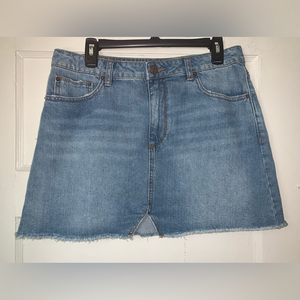 Urban Outfitters BDG raw hem notched denim skirt‎ size medium